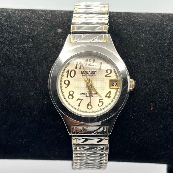 Silver Gruen Men's Watch - Picture 1 of 3